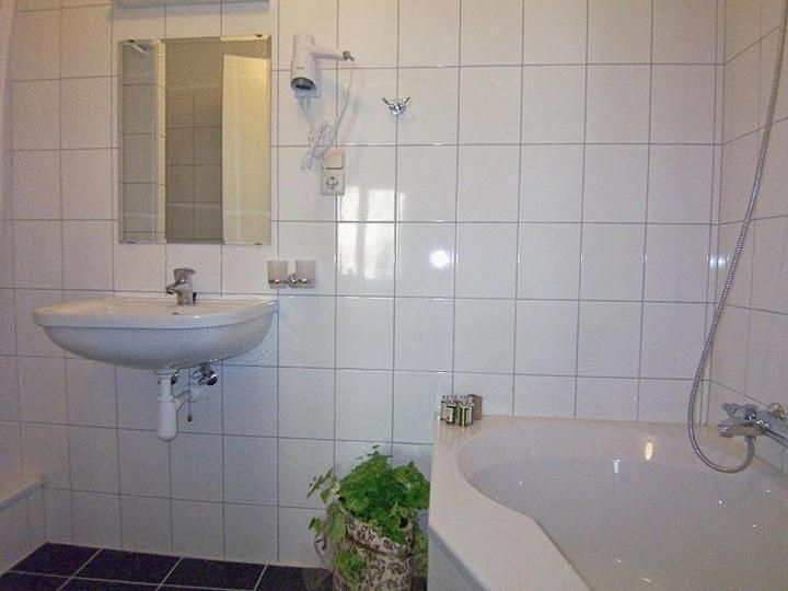 De Vier Heemskinderen IJzendijke Room photo