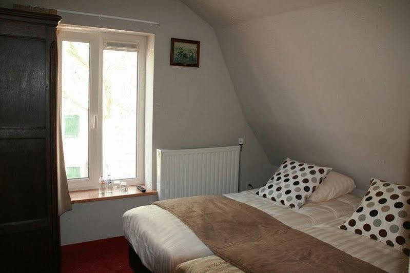 De Vier Heemskinderen IJzendijke Exterior photo